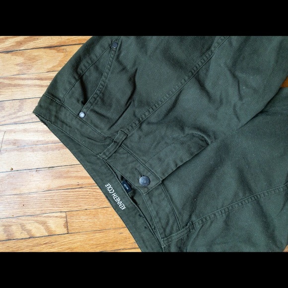 Kenneth Cole Pants - KENNETH COLE army green woman’s cargo pants